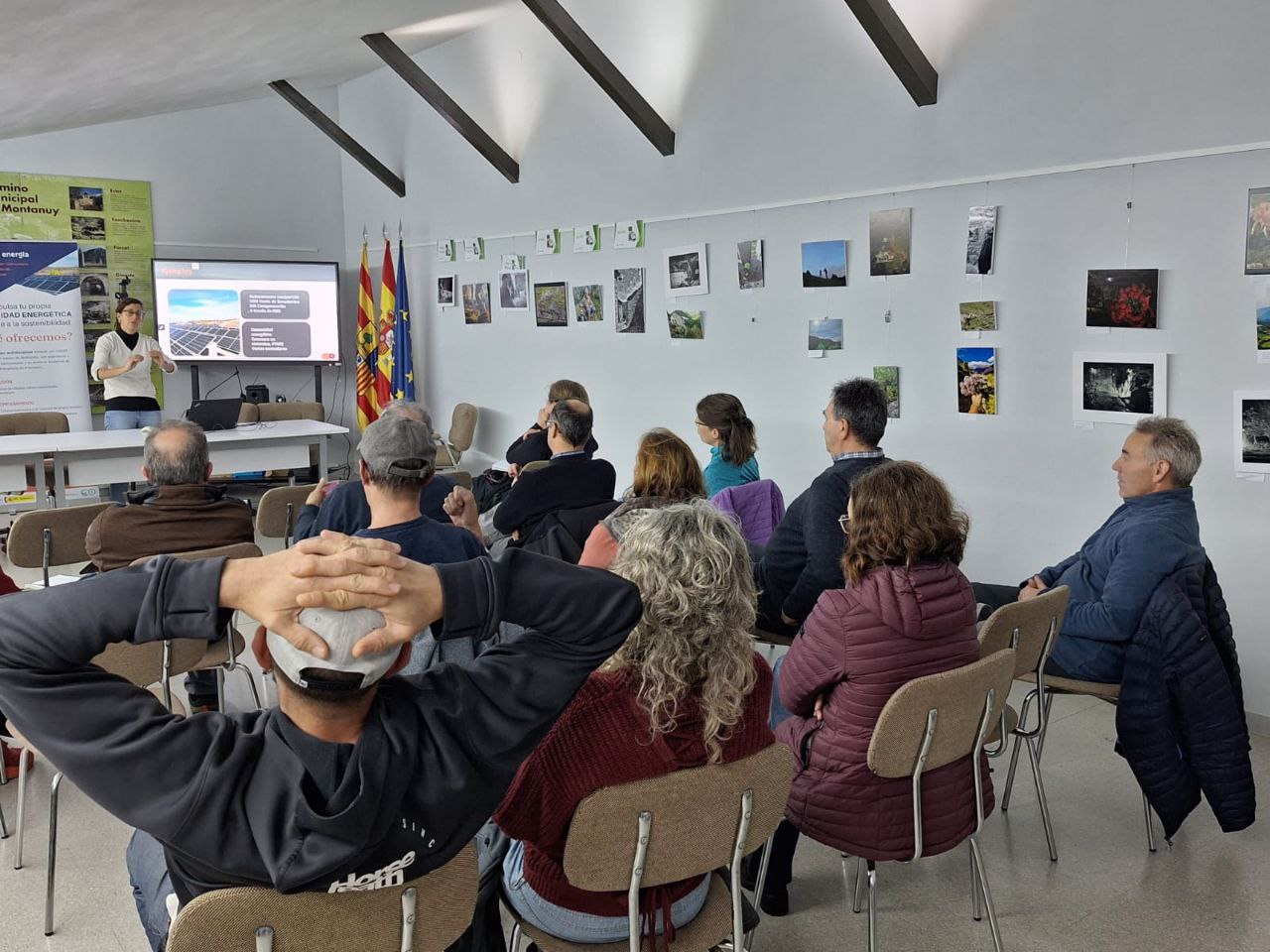 Imagen de la charla de difusión en Montanuy